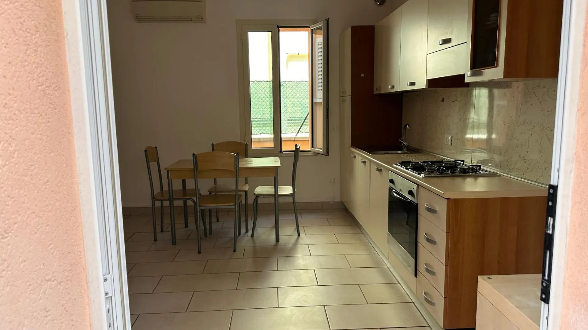 Rimini Beach Residence App 200M Dal Mare - Il Lupo Affitta 0*,  Italy